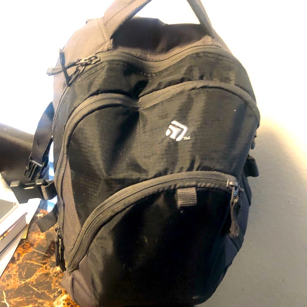 Men’s Black Gray Multi-Zip Laptop Multi-Pockets Back pack Size Large(18”x11”x9”)